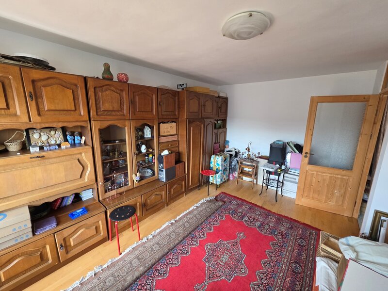 Tineretului, 5 minute metrou Timpuri Noi, stradal pe Viorele, bloc 1987,