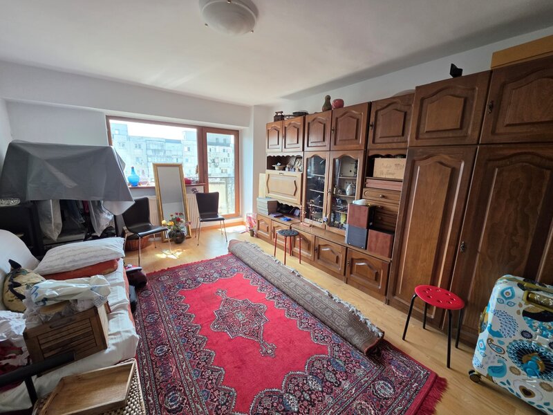 Tineretului, 5 minute metrou Timpuri Noi, stradal pe Viorele, bloc 1987,